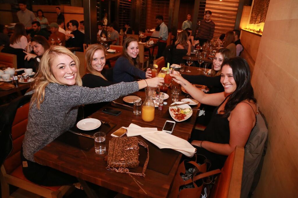 Here’s to making good decisions this weekend…starting with brunch at #Asellina. Book now: 

buff.ly/2gqxPf9