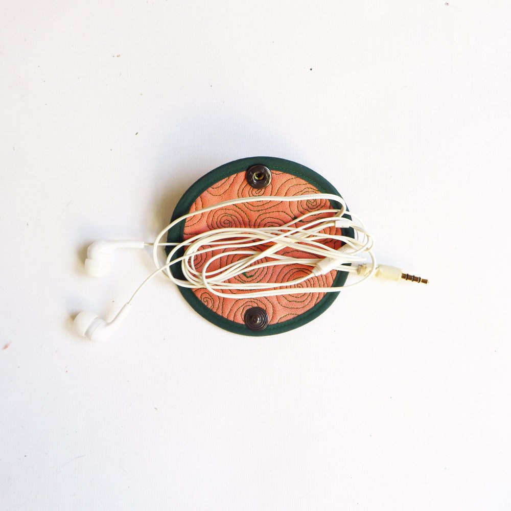 kuskatstudio's tweet image. Pink embroidered earphone holder,earplug keeper,cable organizer, headphone… tuppu.net/41925ff1 #tprtg #CordWrap