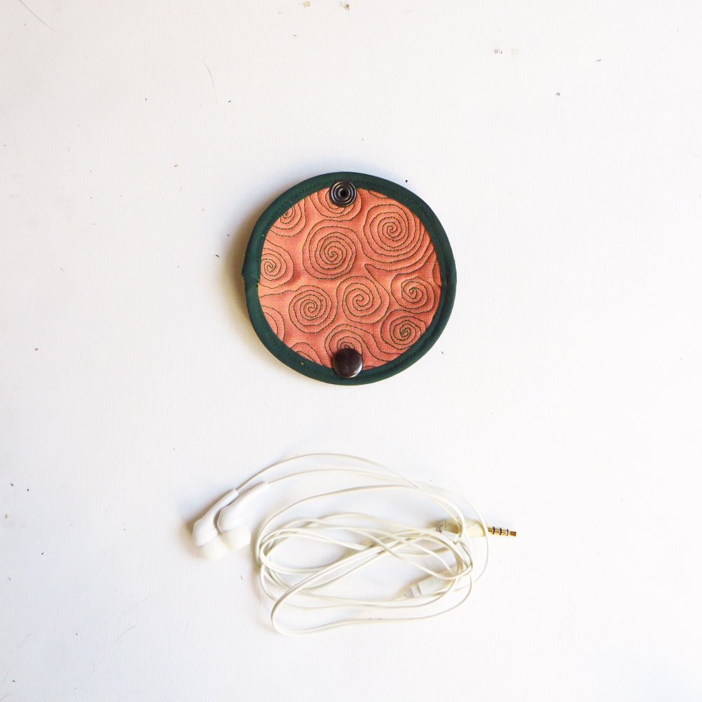 kuskatstudio's tweet image. Pink embroidered earphone holder,earplug keeper,cable organizer, headphone… tuppu.net/41925ff1 #tprtg #CordWrap