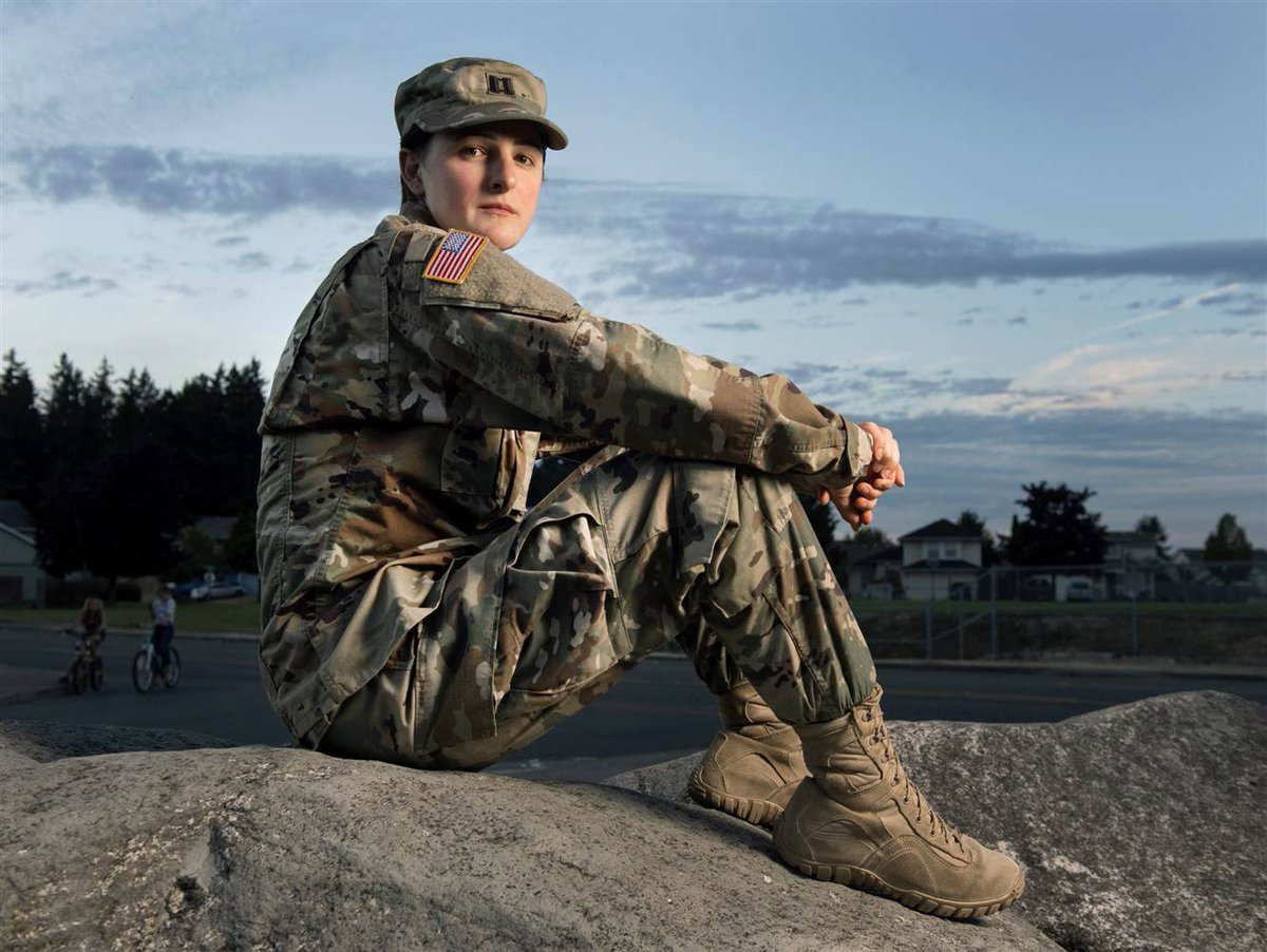 GoArmy's tweet photo. Q: What do @USArmyReserve Soldiers do?
A: https://t.co/06O6cfv0Jh

#PartTimeAllSoldier https://t.co/Fnsx0SrgNj