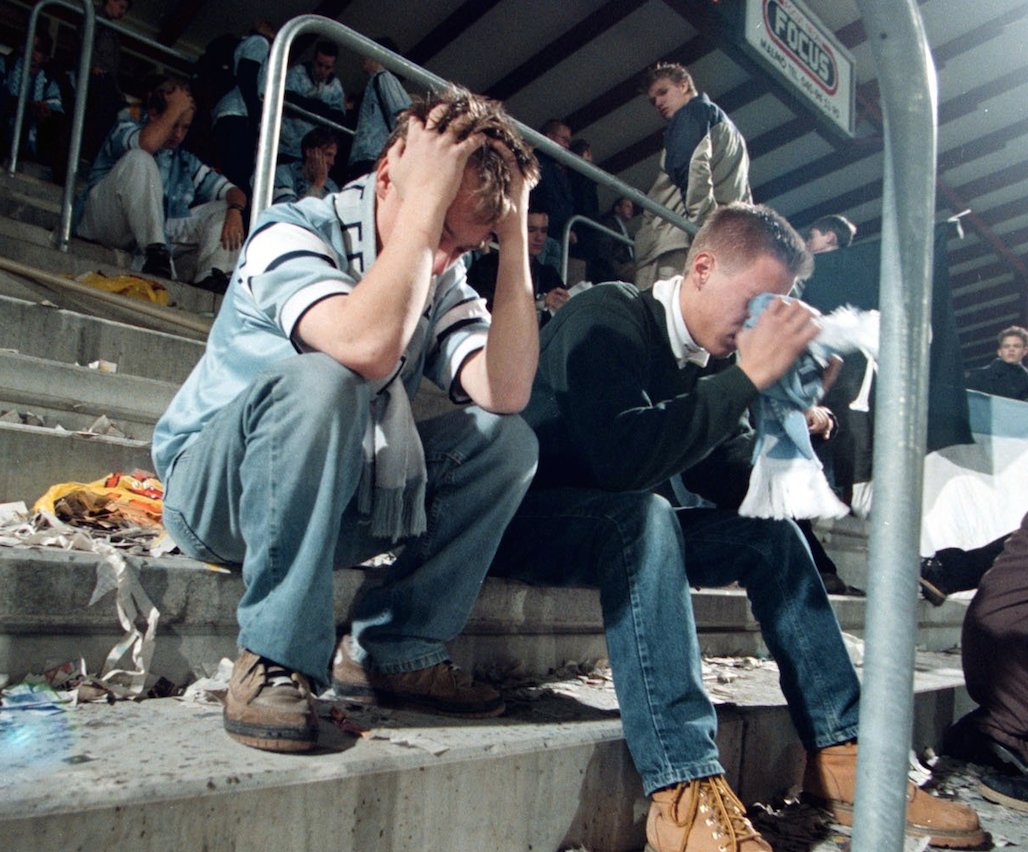 AFTRetro's tweet image. 1999: Helsingborgs IF vinner SM-guld. Malmö FF åker ur allsvenskan. (Foto: Krister Hansson)