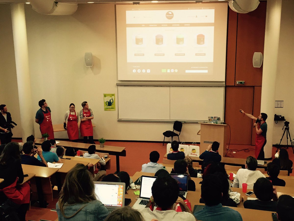 Startup Weekend Lyon tweet media
