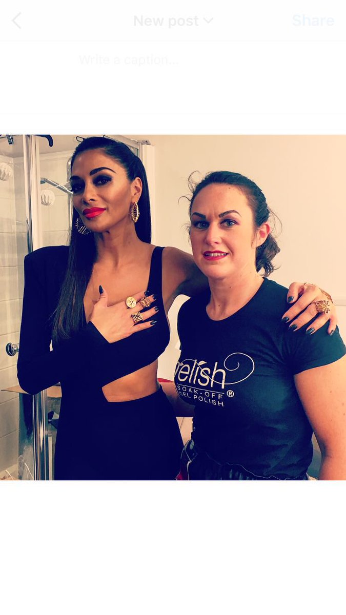 @NailHarmonyUk and <a href="/AllThatJazzUK/">All That Jazz UK</a> educator <a href="/sarahgingell88/">Sarah Gingell</a> with the lovely <a href="/NicoleScherzy/">Nicole Scherzinger</a> at tonight's <a href="/TheXFactor/">The X Factor</a>!!