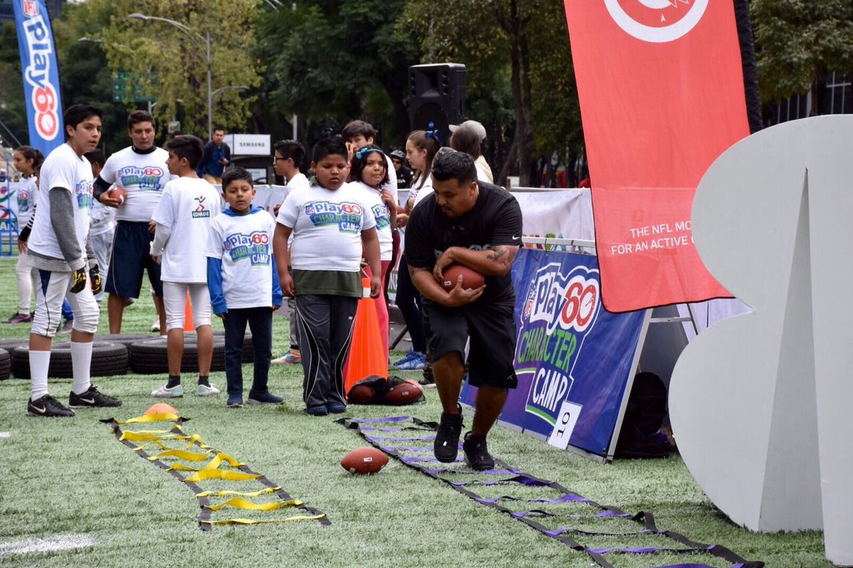 HoraciodelaVega's tweet photo. Inicia el #NFLStop en la #CapitaldelDeporte ¡Ven y participa en las clínicas y actividades rumbo a la @nflmx! https://t.co/Aof3obw1x7