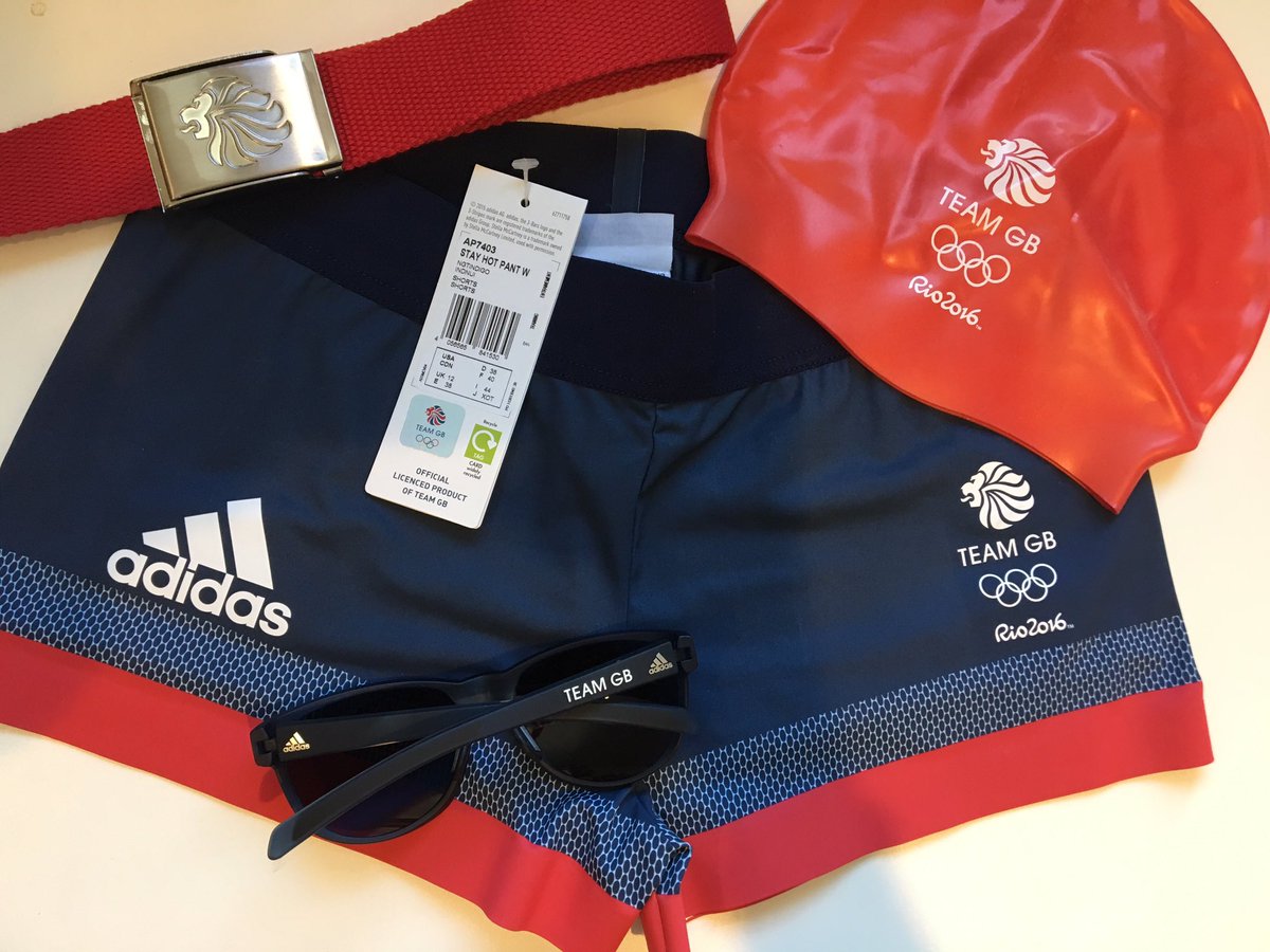I'm giving away some TEAM GB goodies!! RT to enter - 4 lucky winners chosen at random on TUESDAY!!! #TeamGB #olympics