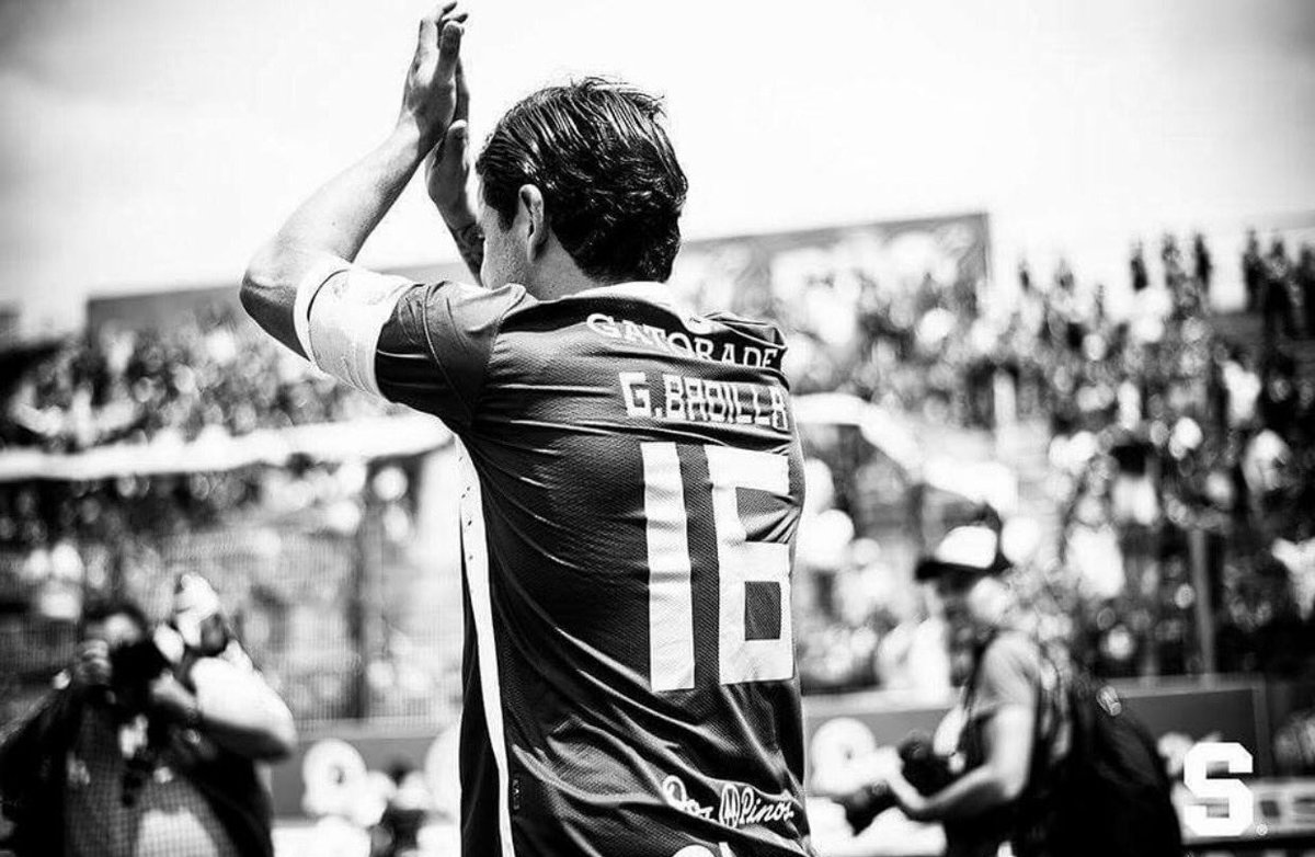 presimorado's tweet photo. #GraciasGladiador Dejaste huella imborrable. Vivirás x siempre en la conciencia del saprissismo y todos los q tuvimos la dicha d conocerte 😪 https://t.co/ovRnSQ3GPE