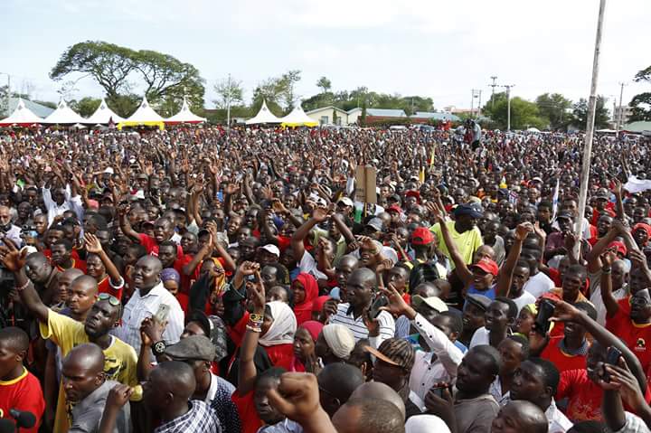 ronohrodrick's tweet photo. Alafu utaskia mwingine atasema sijui ooh niliibiwa kura... sijui oh IEBC...#TononokaGrounds https://t.co/d3kJRQXatj