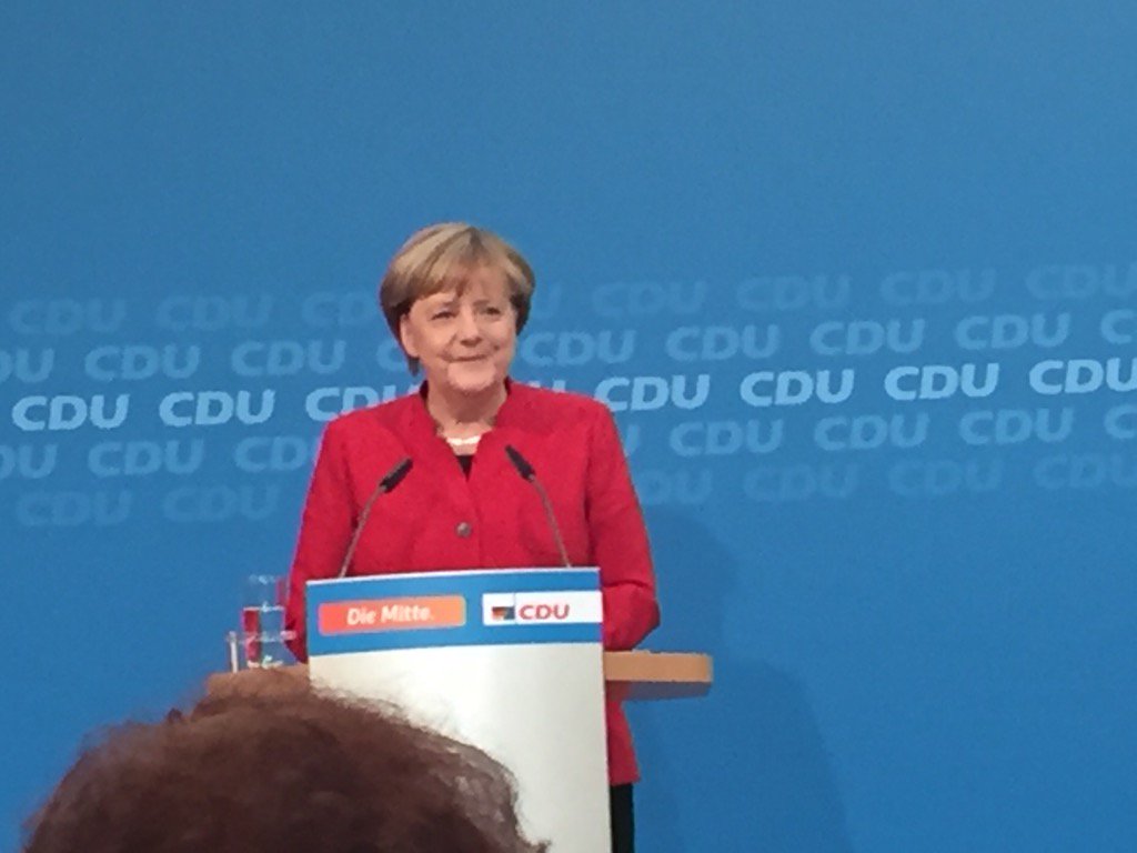 stephandetjen's tweet photo. "Ich trete für volle vier Jahre wieder an" #Merkel4 https://t.co/OM8n6bfGoW