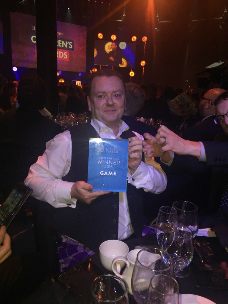 LetsBhavinYou's tweet photo. RT ConvergeC "RT chrisvdk: We won !!!!4JStudios Mojang https://t.co/H7LxCinfgp"