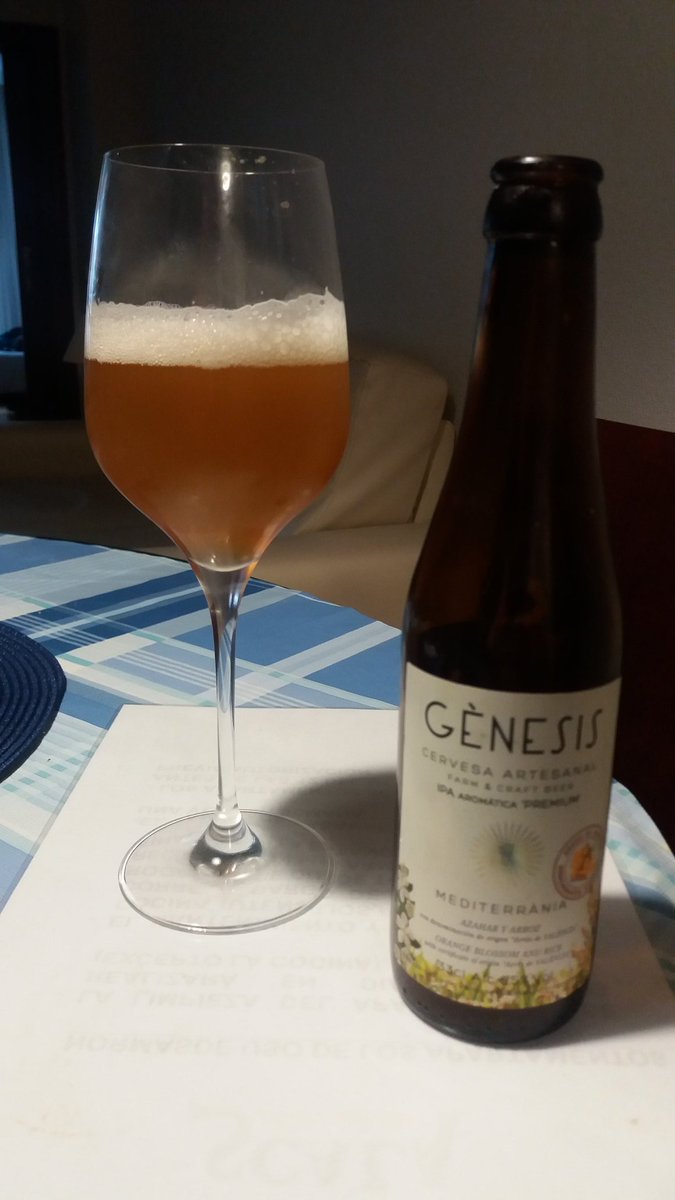 Guayaquil_beer's tweet photo. #Mediterrànea de @CervezaGENESIS un honenaje a Valencia una IPA suave con azahar y ARROZ, lúpulo justo para no opacar el azahar, excelente🖒🍺 https://t.co/iAzW3MFIcI