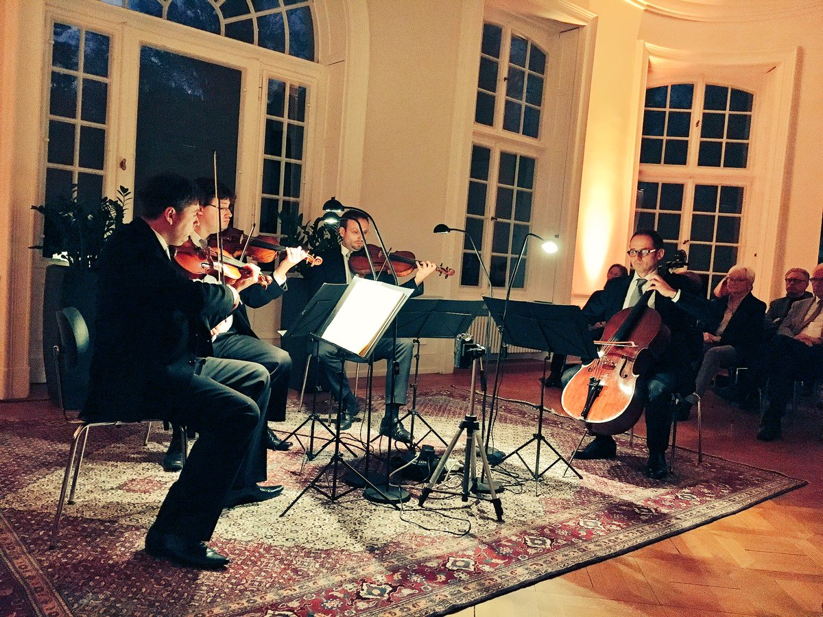 Nodelman4's tweet image. Danke Schloss Loburg - Rasumowsky I gerockt