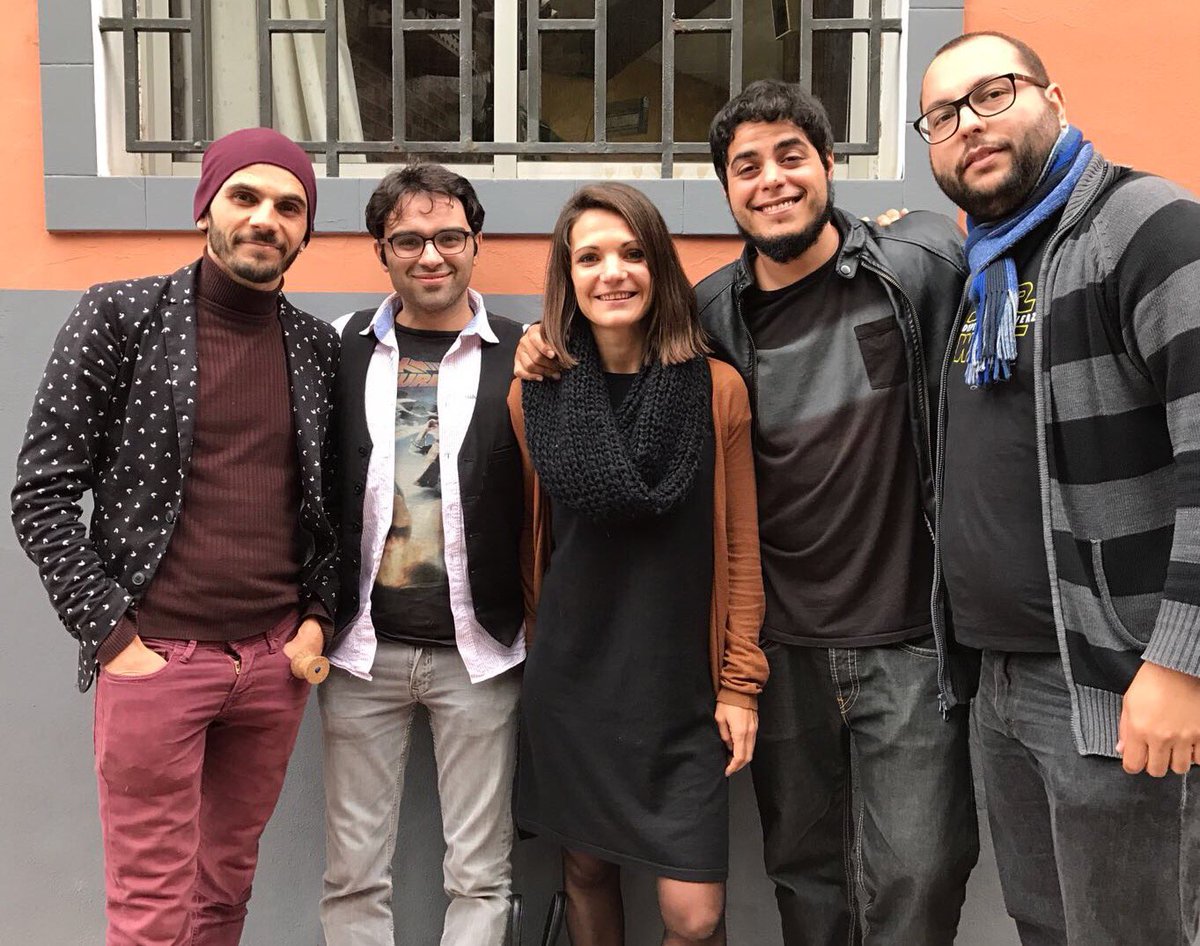 Teresa_Segura's tweet photo. Gracias a @Nuryana_ArtLab #creandocine x traernos,x los proyectos futuros y x el grupazo que hemos conocido! Aquí los profes 😊#volveremos 💪🏽 https://t.co/uDuvzKqpFU