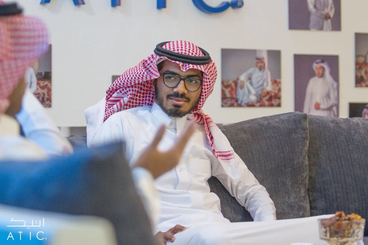 a_alabrah's tweet image. لقاء شبابي مع رئيس لجنة شباب #بريدة  صالح الخويلد ونائب الرئيس خليفة المرشود وعضو اللجنة محمد المحيميد
#مجلس_شباب_القصيم