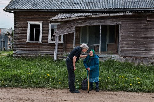Мы хотим, чтобы они жили так же плохо, как мы... Мы хотим, чтобы они жили так же плохо, как мы...