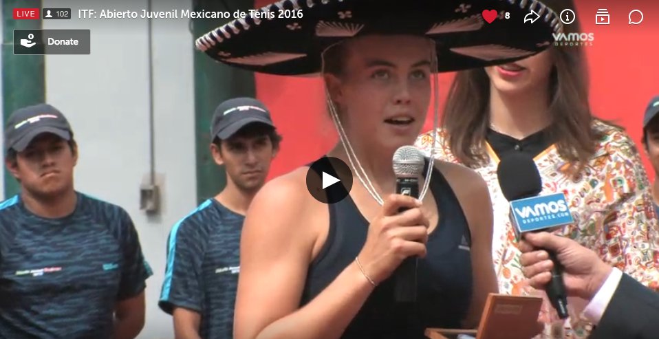Vamos_Deportes's tweet photo. Ellie Douglas recibe el reconocimiento de @AJuvenilMex por el segundo lugar en la final de singles femenil. #AJMEX https://t.co/FIoj7UR3ou