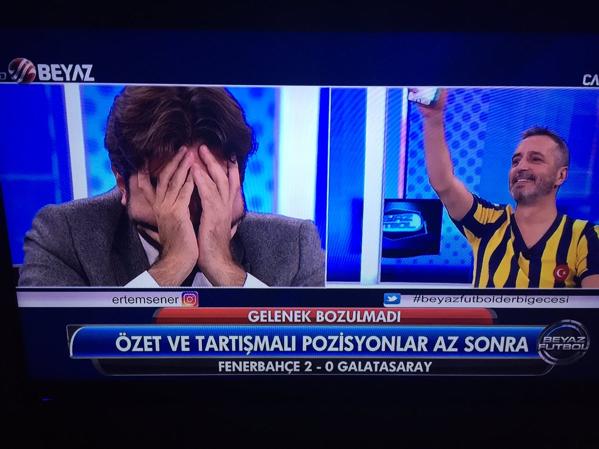 Galatasay yenildi rasim yıkıldı 😂😂 <a href="/ertemsener/">Ertem Şener</a> @<a href="/RasimOzan_K/">Rasim Ozan Kütahyalı</a>