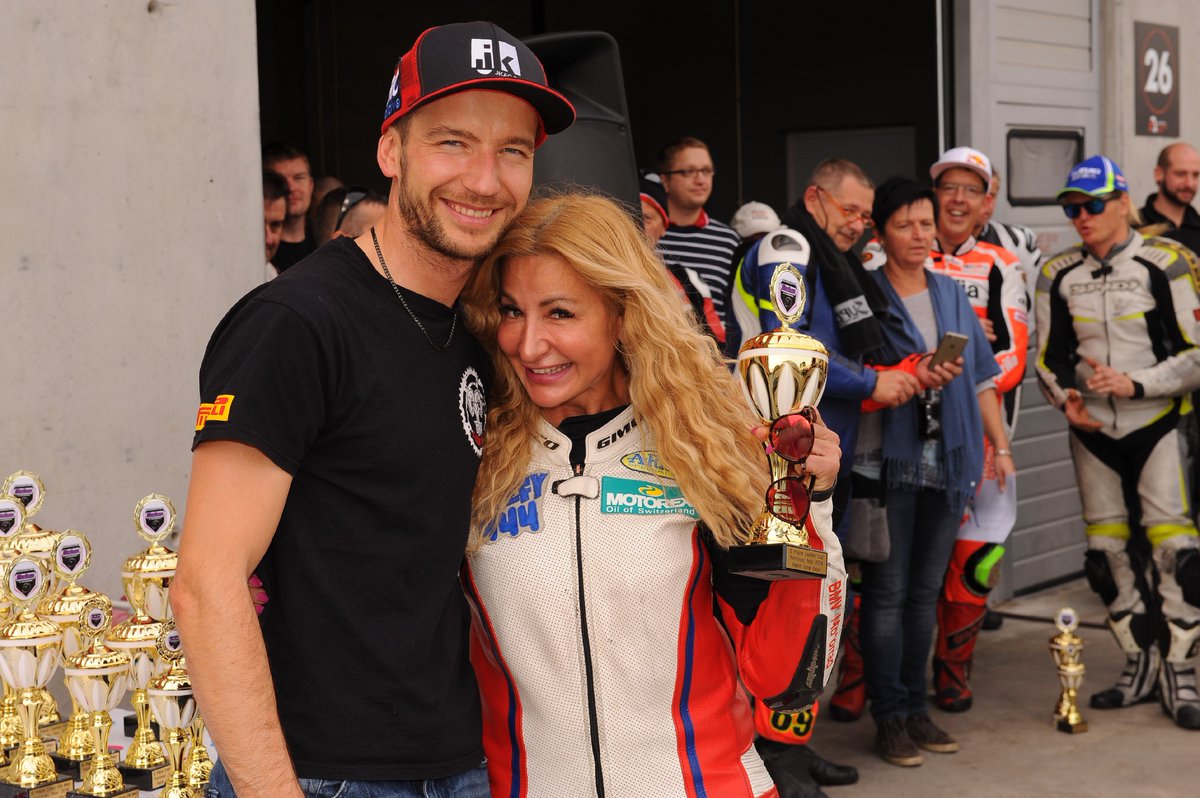 09. - 11.11.2016 - Portimao (P) - best lap 2:00.720, top speed 274 km/h - BMW S1000RR