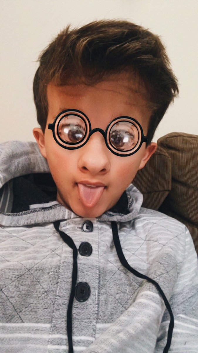 jacobsartorius's tweet image. 😛😬😊😂