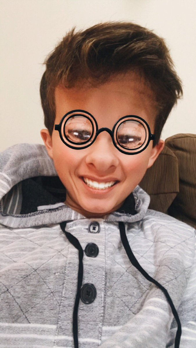 jacobsartorius's tweet image. 😛😬😊😂