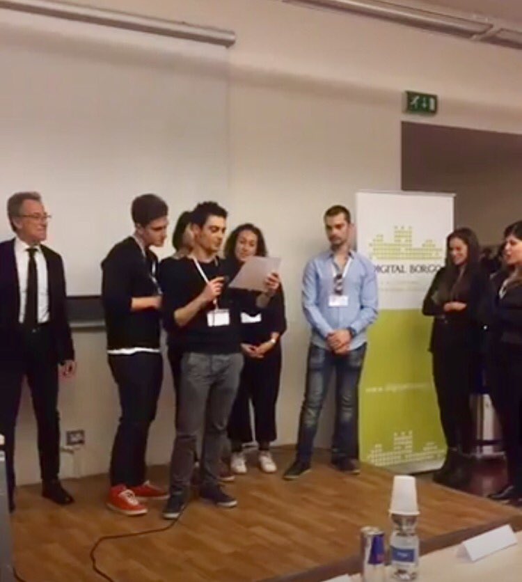 SWPescara's tweet photo. And the winner is...U.G.O! #StartupWeekend #SWPE16 #startup #SWPE16 #innovation #openinnovation #ideas @StartupWeekend @startup_italia https://t.co/YIBk2Qclby