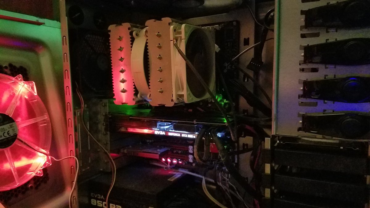 KingKirra's tweet image. @Intel Still running an AMD 1090T to stream... could use an Intel conversion stat! #IntelGameOn #IntelMasteraRace