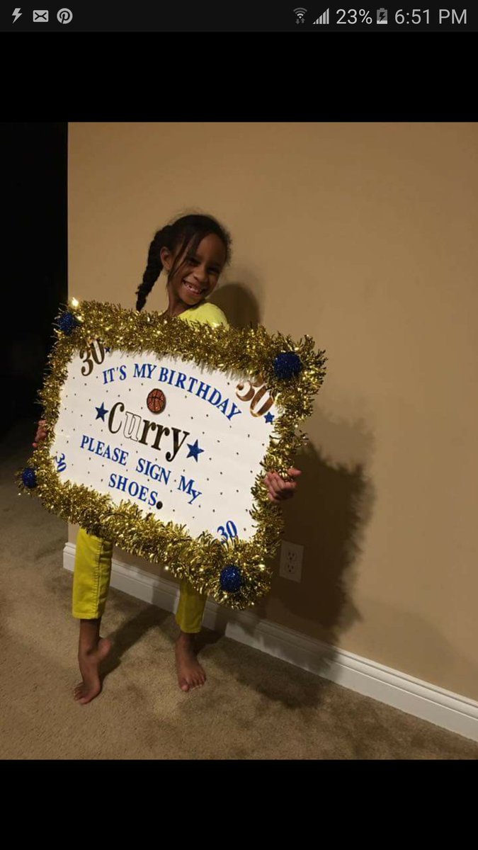 Tosha_Marie82's tweet photo. @ayeshacurry Please ask @StephenCurry30 to give a special shout She gave up a party and presents just to see him #chefava #avaday https://t.co/idnnTPiEPz