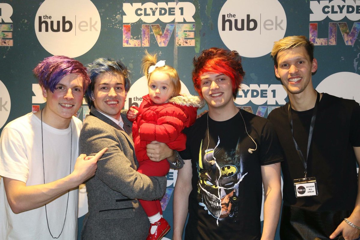 caitlinmxb_'s tweet photo. Had the bestest day with the best people, love you'sβ€οΈ@SingleBySunday @jonnyeakins @JackJesusBlack @JorgeWilsonSBS @JoshSBS #EKHub https://t.co/aBJzrNOEMs
