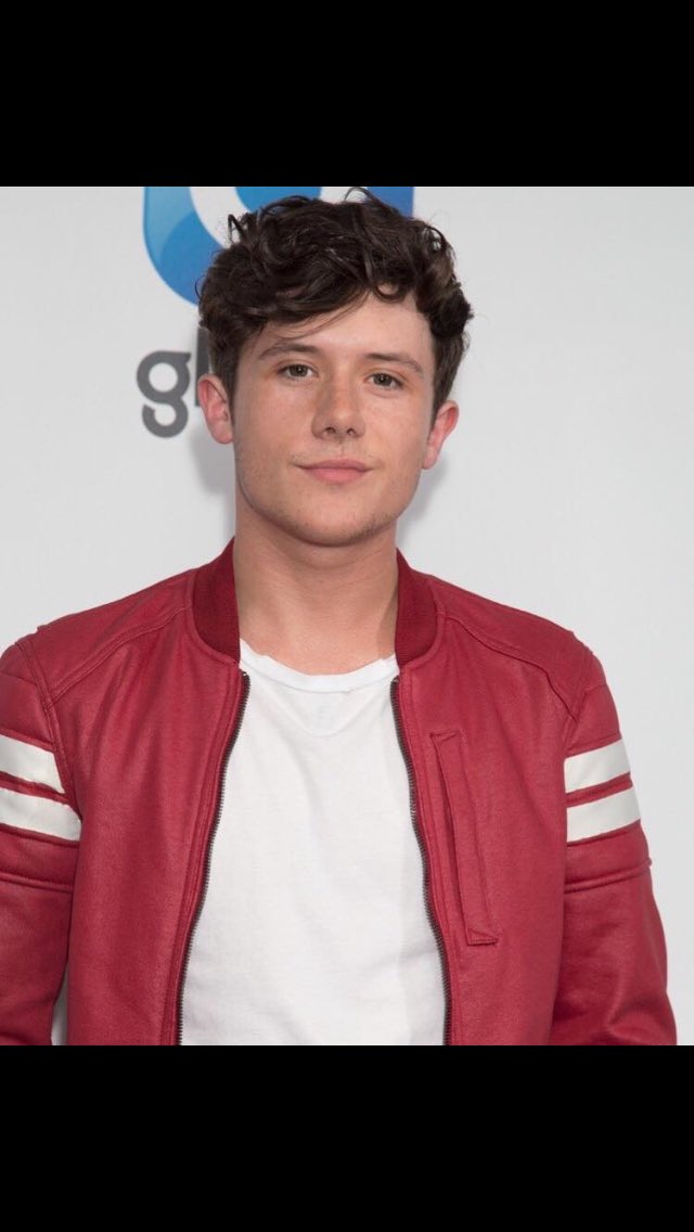 Andrewlawrie30's tweet image. #WELOVERYAN