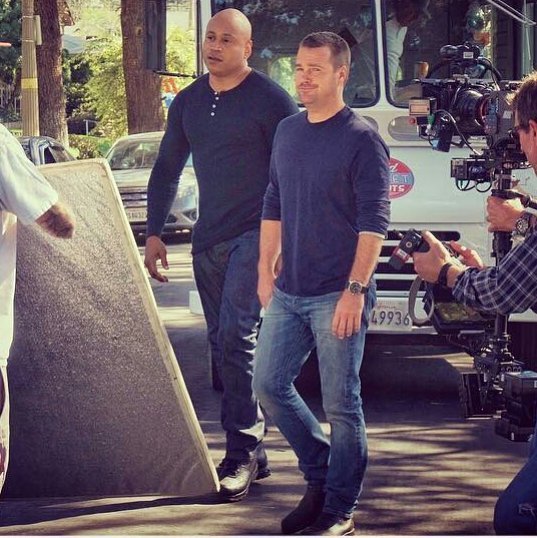 lunapi09's tweet photo. @Regrann from @jacqniv - #ncisla New Episode Tonight !!
@chrisodonnell @llcoolj
#sundayn… https://t.co/ZPCut7ucbS https://t.co/pPuEyviGyx
