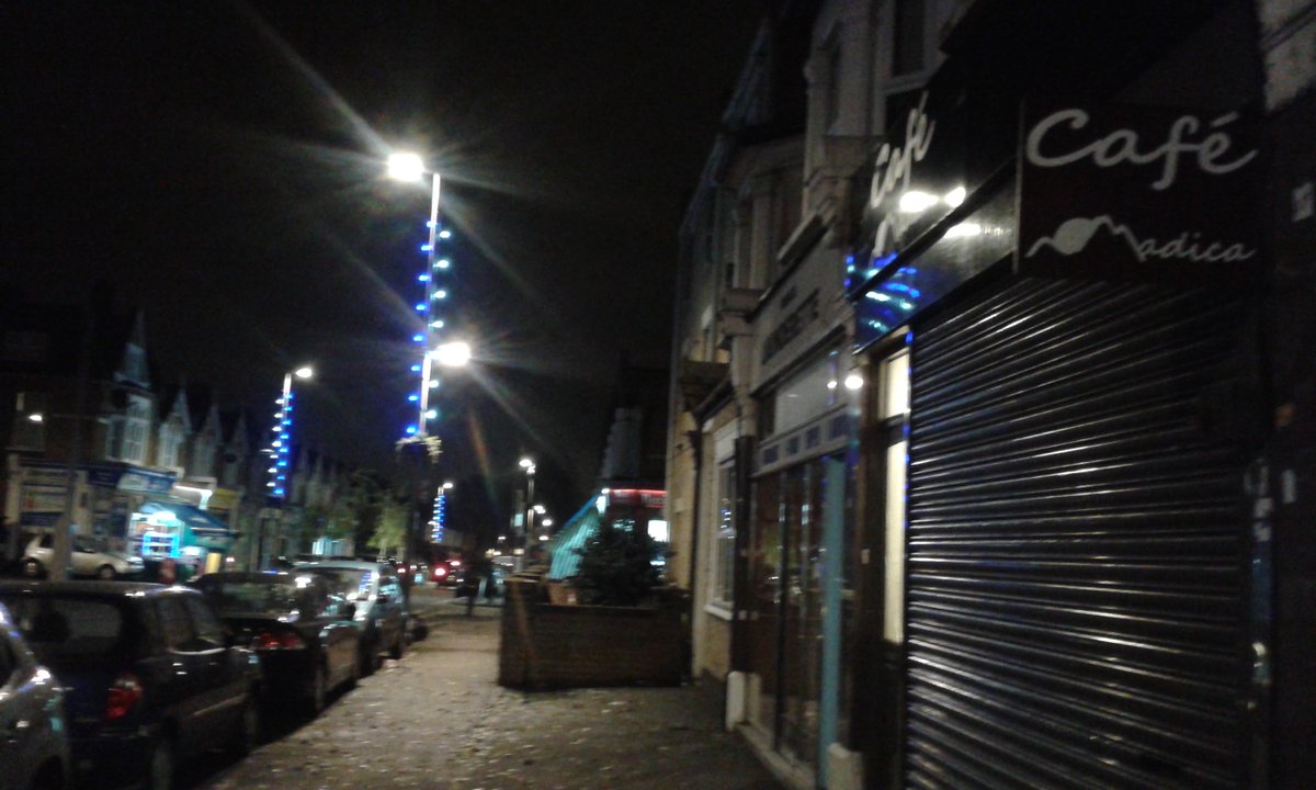 #FrancisRoad #leyton #leytonvillage #christmas #christmaslights