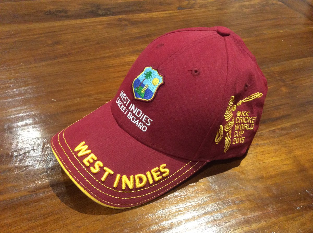 Poldie52's tweet photo. @JRTheSportsGuy @TanyaWilks @SteveGKOFM @1029KOFM Would love him to sign my hat! https://t.co/xBbQT5Hfax