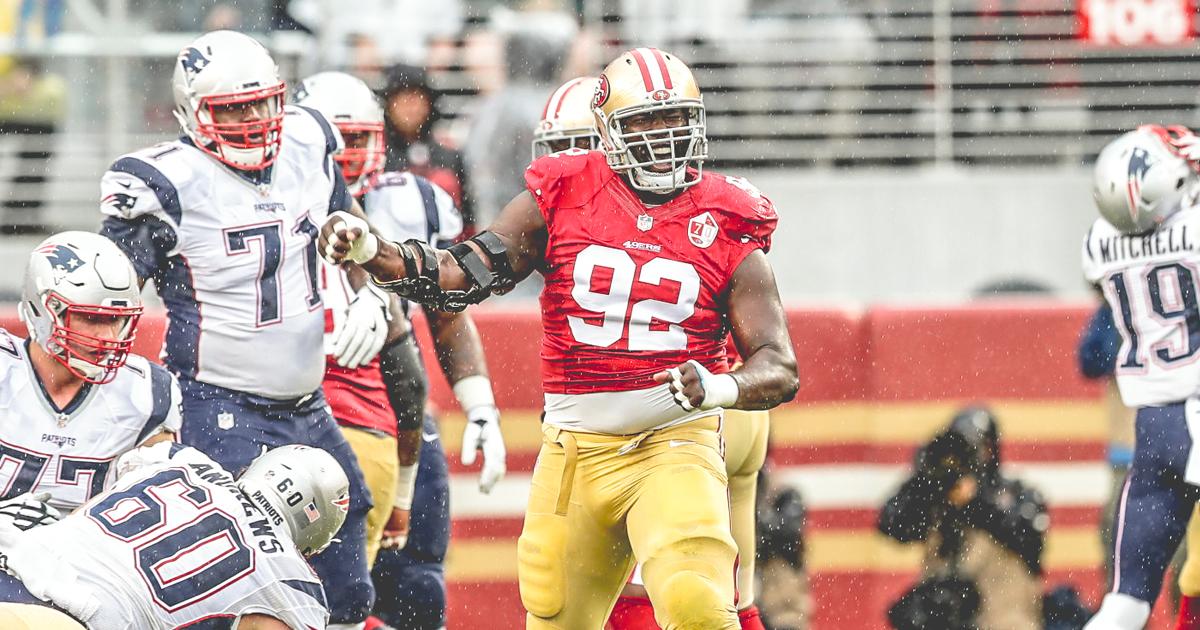 49ers's tweet photo. 13-3 Patriots with 5:46 remaining in the first half.
#NEvsSF gallery ---> https://t.co/mzQ0uFUNQx https://t.co/kNtaKxTSTE