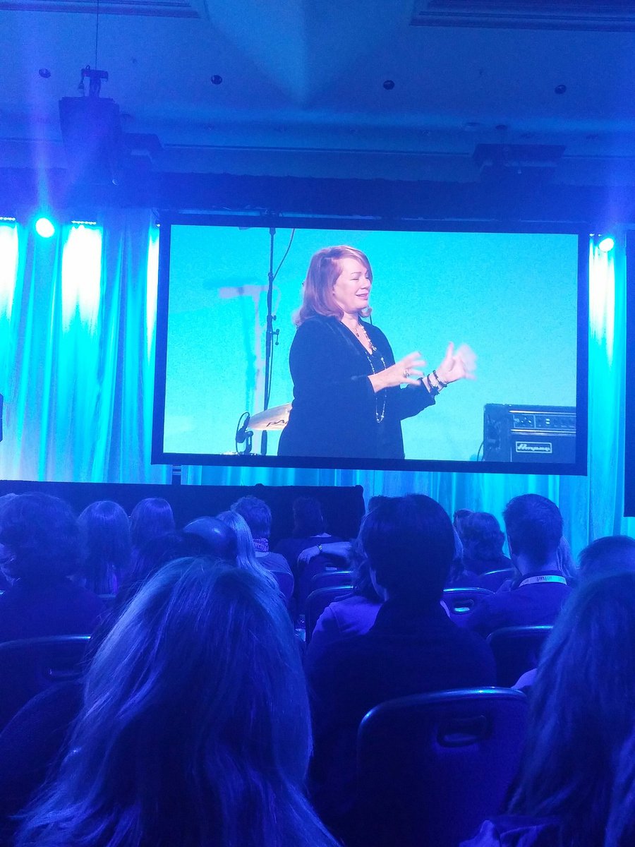 TDAccounting's tweet photo. #IntuitTHRIVE @ArleneDickinson Learning lifeskills from an amazing woman and a inspirational speaker #ThankYou #SuchAnExperience https://t.co/Od0nMYtU6G