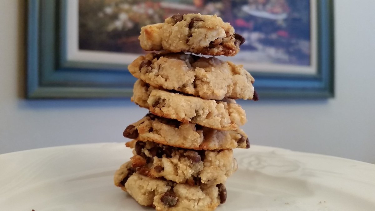mrcloudhealth's tweet photo. 38 cal. CHOCOLATE. CHIP. COOKIES.
Recipe https://t.co/HJtVy81rFx #bodybuilding #fitness #flexibledieting #iifym #fitfam #diet #cookies #food https://t.co/ADKKfyUrB6