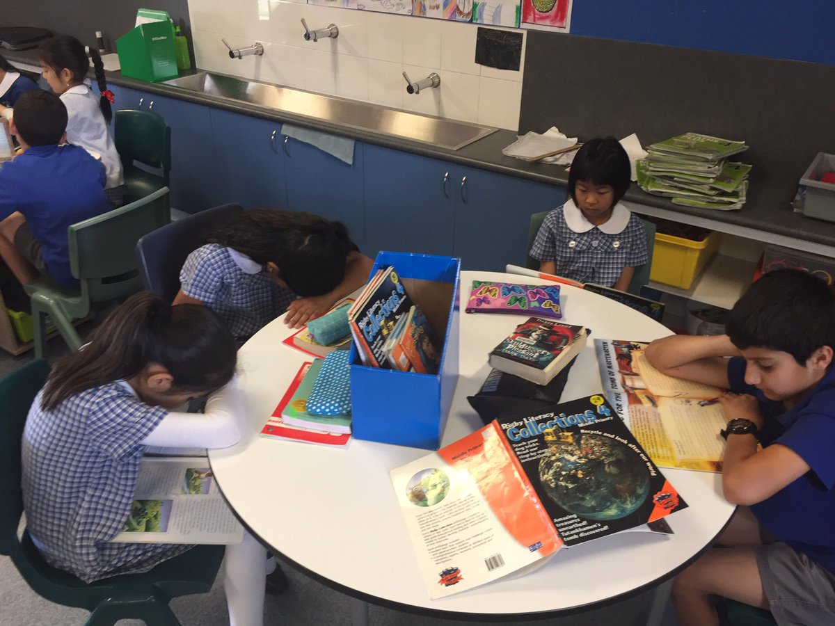 merrylandseast's tweet photo. Reading groups in @3and4meps2016 https://t.co/zRkSzjFvep