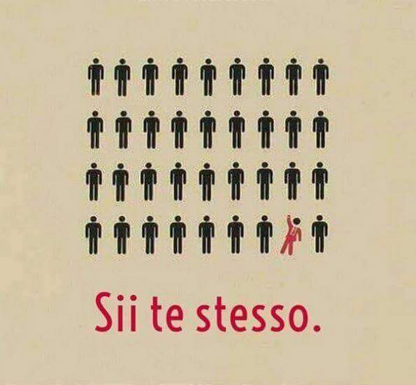 GRUEMP's tweet image. Cosa posso essere d'altro se non ciò che sono ? Non certo quello che altri vogliono che io sia... #autostima #nocopy