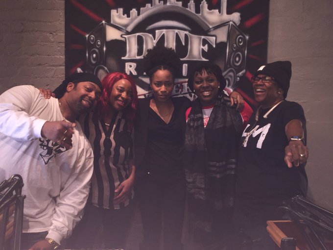 Today @DTFRADIO  @DJUNCLETONE @GalloTheGreat @Vanessasmilesdd #Radio #Brooklyn #DTFRadio https://t.c<a class="tags" target="_blank" title="On Twitter" href="/?out=eyJ0eXAiOiJKV1QiLCJhbGciOiJIUzUxMiJ9.eyJpYXQiOjE3MjMxMzY1NjEsImlzcyI6InR3cG9ybnN0YXJzLmNvbSIsIm5iZiI6MTcyMzEzNjU2MSwiZXhwIjoxNzU0NjcyNTYxLCJyZWRpcmVjdF91cmwiOiJodHRwczovL3R3aXR0ZXIuY29tL0RURlJBRElPIn0.dQzrmBgkgd3AviDqIHQN2v2Qh7WOkf0bnSYQw2332UC9xv2rlMduAtNTgvchKXP_muX3cea77JZdIh-bkmVXiw">@DTFRADIO</a><a class="tags" target="_blank" title="On Twitter" href="/?out=eyJ0eXAiOiJKV1QiLCJhbGciOiJIUzUxMiJ9.eyJpYXQiOjE3MjMxMzY1NjEsImlzcyI6InR3cG9ybnN0YXJzLmNvbSIsIm5iZiI6MTcyMzEzNjU2MSwiZXhwIjoxNzU0NjcyNTYxLCJyZWRpcmVjdF91cmwiOiJodHRwczovL3R3aXR0ZXIuY29tL0RKVU5DTEVUT05FIn0.Y6CmQ2-1SliiTEfHjp2ibtJtmvhh7YnlQyhHMXZxMtfDbldM4WDpIV7IjVim7-g29wpGWfdBa6d_tNtklGOjdg">@DJUNCLETONE</a><a class="tags" target="_blank" title="On Twitter" href="/?out=eyJ0eXAiOiJKV1QiLCJhbGciOiJIUzUxMiJ9.eyJpYXQiOjE3MjMxMzY1NjEsImlzcyI6InR3cG9ybnN0YXJzLmNvbSIsIm5iZiI6MTcyMzEzNjU2MSwiZXhwIjoxNzU0NjcyNTYxLCJyZWRpcmVjdF91cmwiOiJodHRwczovL3R3aXR0ZXIuY29tL0dhbGxvVGhlR3JlYXQifQ.d-BgOWcjr-V4Q_LCJX23k4FH1qRN2EklRye45P5XFSnDrFDEzCHYHjQUEE7Ikd1WtwXNYzz5EhDPnSECiQMglA">@GalloTheGreat</a><a class="tags" target="_blank" title="On Twitter" href="/?out=eyJ0eXAiOiJKV1QiLCJhbGciOiJIUzUxMiJ9.eyJpYXQiOjE3MjMxMzY1NjEsImlzcyI6InR3cG9ybnN0YXJzLmNvbSIsIm5iZiI6MTcyMzEzNjU2MSwiZXhwIjoxNzU0NjcyNTYxLCJyZWRpcmVjdF91cmwiOiJodHRwczovL3R3aXR0ZXIuY29tL1ZhbmVzc2FzbWlsZXNkZCJ9.Q44nTsrdI3gGrQRjPuoykYzo_wXTyZZoMBWqcatQqBfy5X-bAyjHdKugpEGmLAzV1holRoYxi-2qL1pTON9OPg">@Vanessasmilesdd</a><a href="/tag/radio"class="tags"><span>#radio</span></a><a href="/tag/brooklyn"class="tags"><span>#brooklyn</span></a><a href="/tag/dtfradio"class="tags"><span>#dtfradio</span></a>