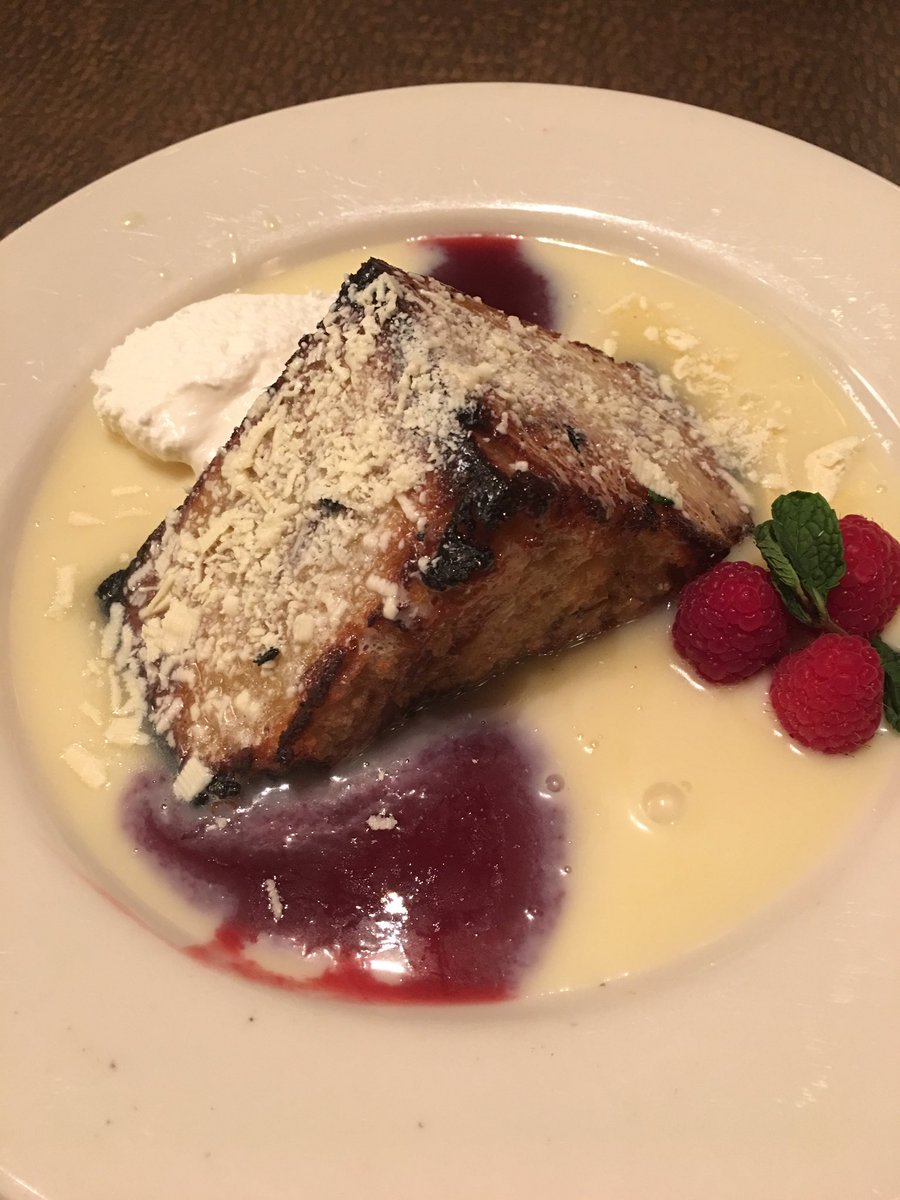 xamesd's tweet photo. Sutisfied my sweet tooth! #godisgood #Bazille #whitechocolatebreadpudding #nordstrom #GoodVibe #goodlife https://t.co/dqZjI2rErK