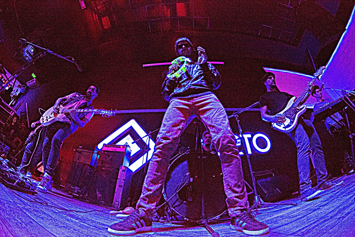 #Lunes en Diciembre volvemos a tocar.
Estén atentos porque se viene un fechon con amigos.
#yoteavise #december #CBA