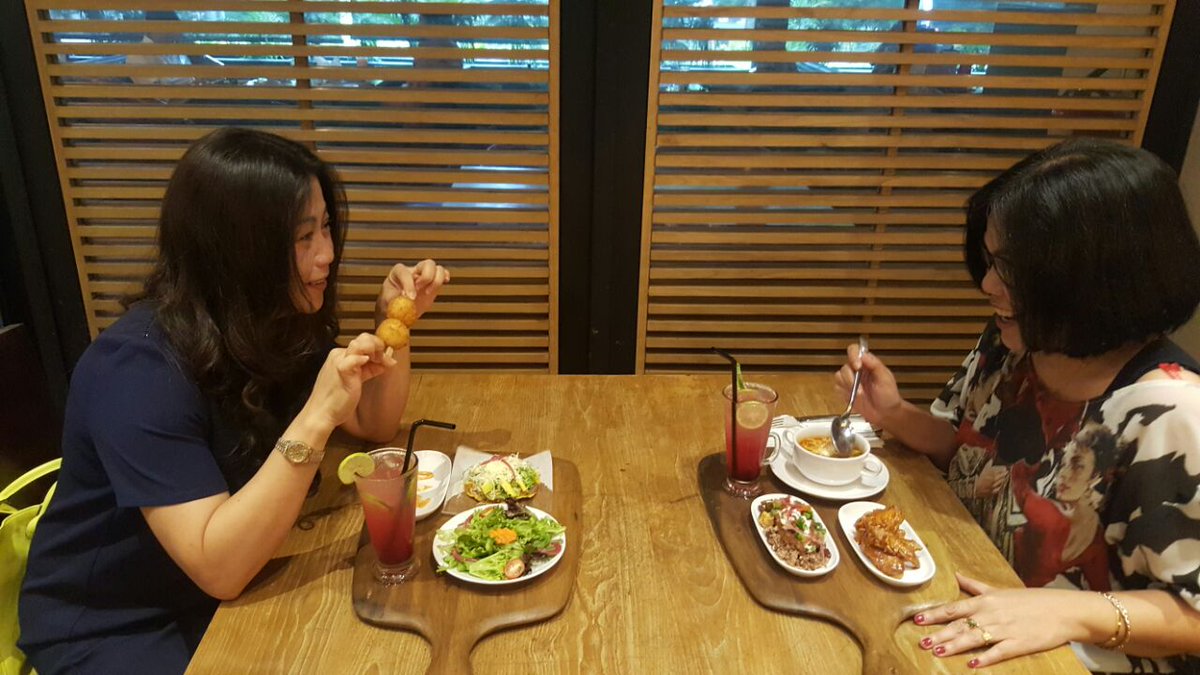 LA HOYA (@lahoya_id) on Twitter photo Lunch Time..
Enjoy our HOLA LUNCH PACKAGE for 90K only at LA HOYA "Comida Mexicana", Monday to Friday
Muy Delicioso!
<a href="/GandariaCity/">Gandaria City</a> Grand fl Lunch Time..
Enjoy our HOLA LUNCH PACKAGE for 90K only at LA HOYA "Comida Mexicana", Monday to Friday
Muy Delicioso!
<a href="/GandariaCity/">Gandaria City</a> Grand fl