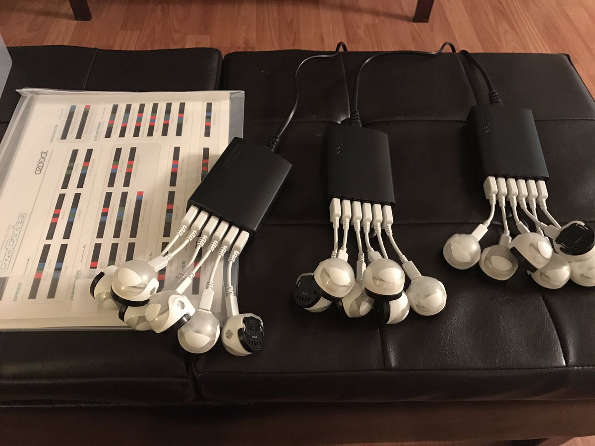 LenardITC's tweet photo. Prepping for tomorrow's STEAM day! #fisherflamingos @OZOBOT #codewithcolor #explorewithozobot #kidswillloveit https://t.co/0ilSEOTEzG