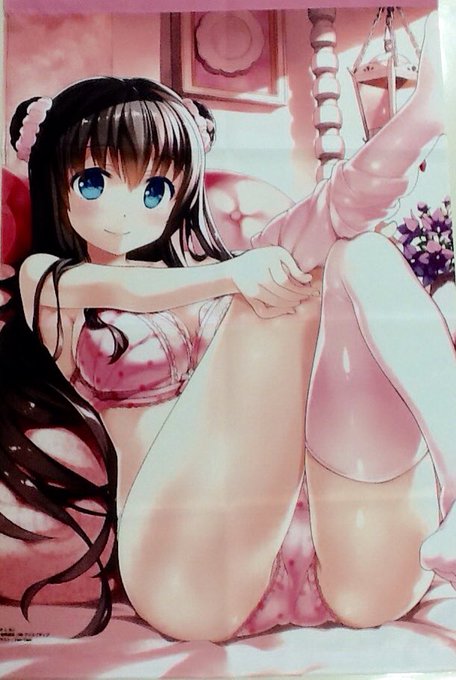 好評発売中の「29とJK2」のメロンブックス様限定版で付いてくる、B2タペストリーのサンプルを頂きました(˶′◡‵˶)

大きい……◉A◉) 