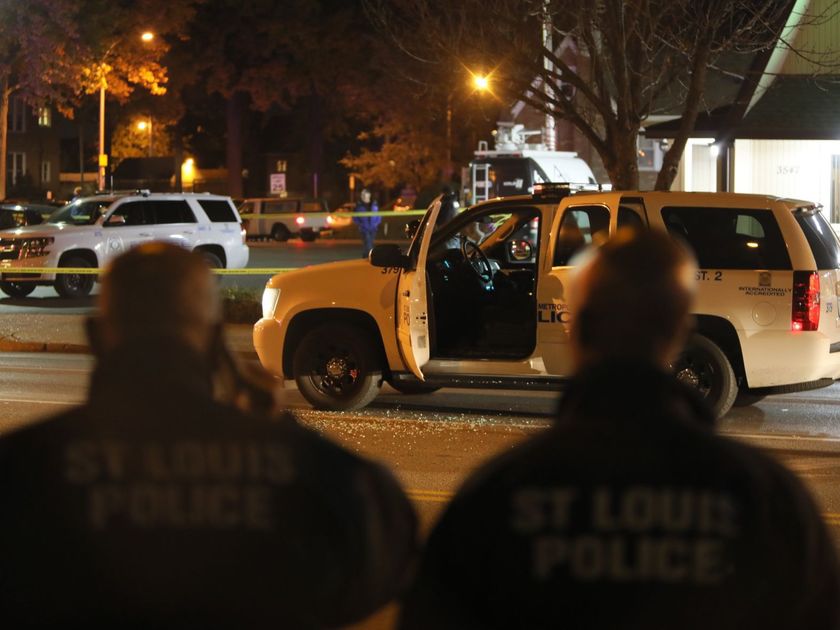 St. Louis police officer shot twice in the face