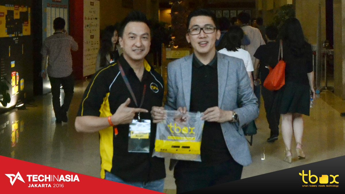 tboxbakery's tweet image. our CEO, Erianto Chang with Yohanes Rocky, CEO On-Trucks. Too much influential people in one frame :D 
#tiajkt2016