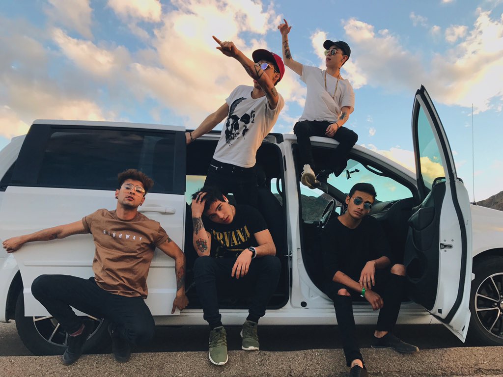 villalobossebas's tweet photo. Road trip with friends 🤘🏼! https://t.co/kcQcEVDNHK