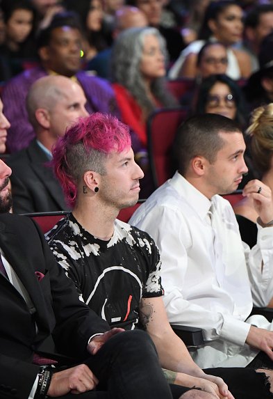addictwhtapen's tweet photo. Y ahora se vienen los #ARIASTWENTYONEPILOTS 💕 (Rt un voto) https://t.co/UFhciHPgvw