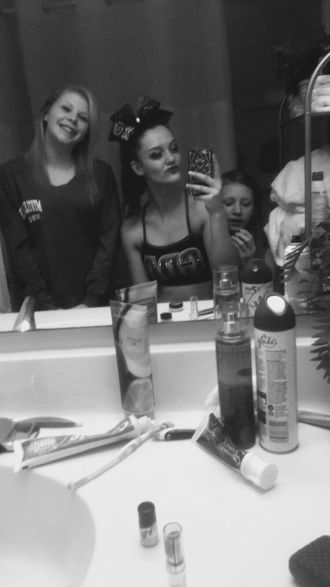 diannajetski's tweet image. missin my best friend a little extra today❤️