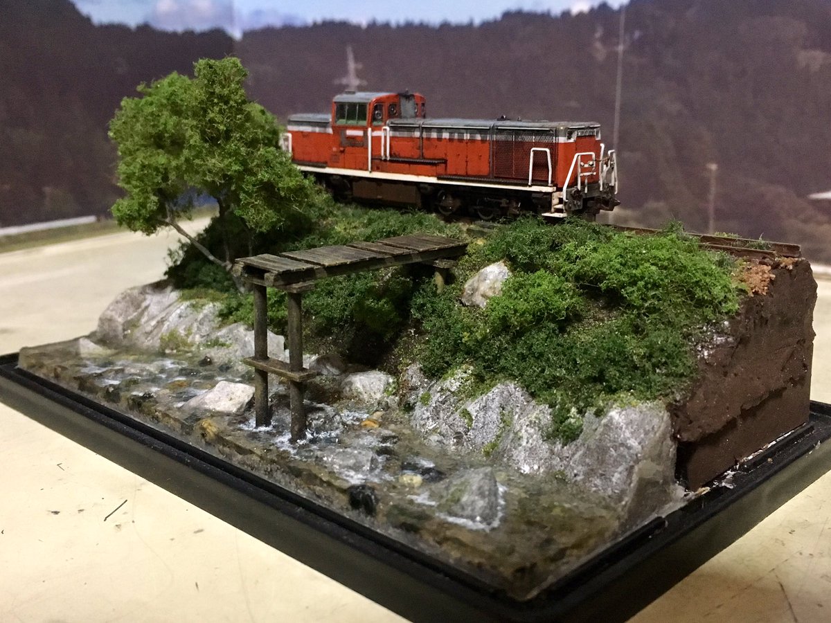 はやまさ鉄道 En Twitter ミニジオラマ 木橋の架かる渓流 渓流の表現を練習したくて製作しました ジオラマ 1 150 Nゲージ 鉄道模型 T Co Eftzqbysy5