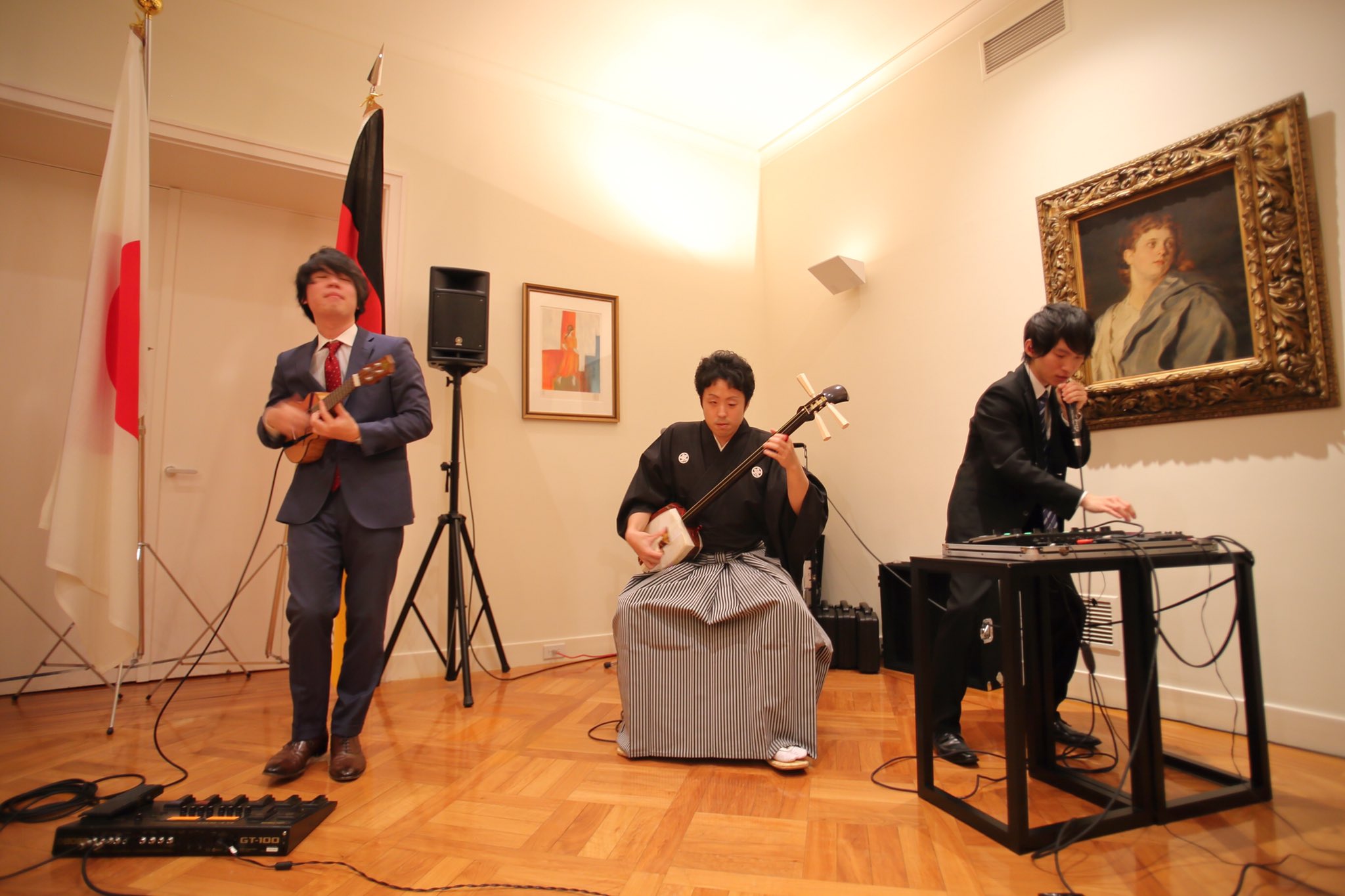 Ninja Beats ご報告 ドイツのガウク大統領へ 演奏を披露いたしました またとない貴重な機会を頂き 誠に光栄です 在京ドイツ大使館 大統領来日記念レセプション Ninja Beats W 澤田響紀 Yuiko Ninja Beats ご報告 ドイツのガウク大統領へ 演奏を披露いたしました またとない貴重な機会を頂き 誠に光栄です 在京ドイツ大使館 大統領来日記念レセプション Ninja Beats W 澤田響紀 Yuiko