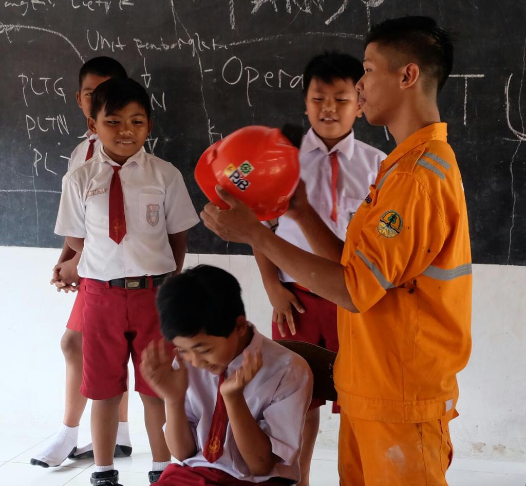KIMojokerto's tweet photo. SDN Kesemen Kec. Ngoro #HariInspirasi #KelasInspirasiMojokerto3 https://t.co/KnkhhpaCCc